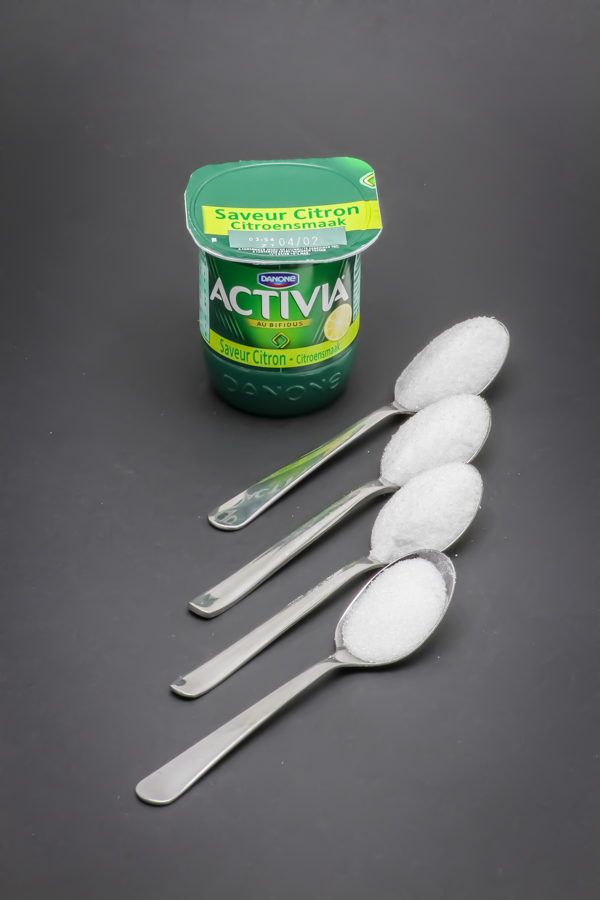 1 Activia saveur citron contient 3,3 cuil. à café de sucre