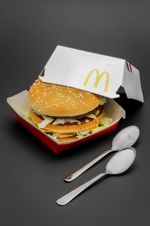 1 Big Mac contient 1,7 cuil. à café de sucre soit 8,5g