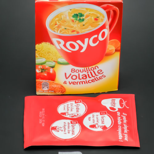 1 sachet individuel de bouillon volaille Royco contient 1,75 dosettes de sel soit 1,4g