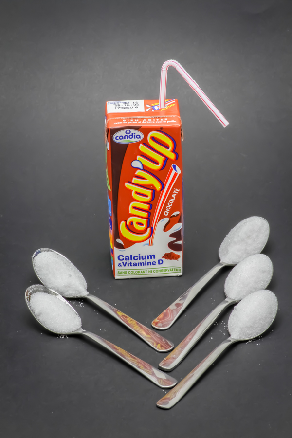 1 CandyUp chocolaté contient 4,4 cuil. à café de sucre