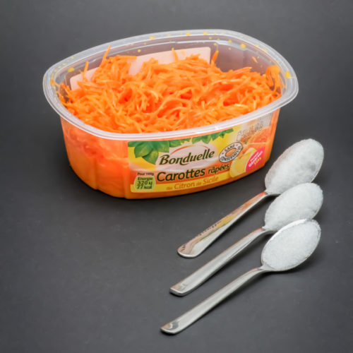 1 barquette de 320g de carottes râpées Bonduelle contient 2,6 cuil. à café de sucre