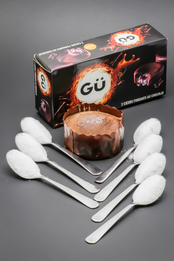 1 coeur fondant au chocolat Gü contient 6,9 cuil. à café de sucre soit 34,7g