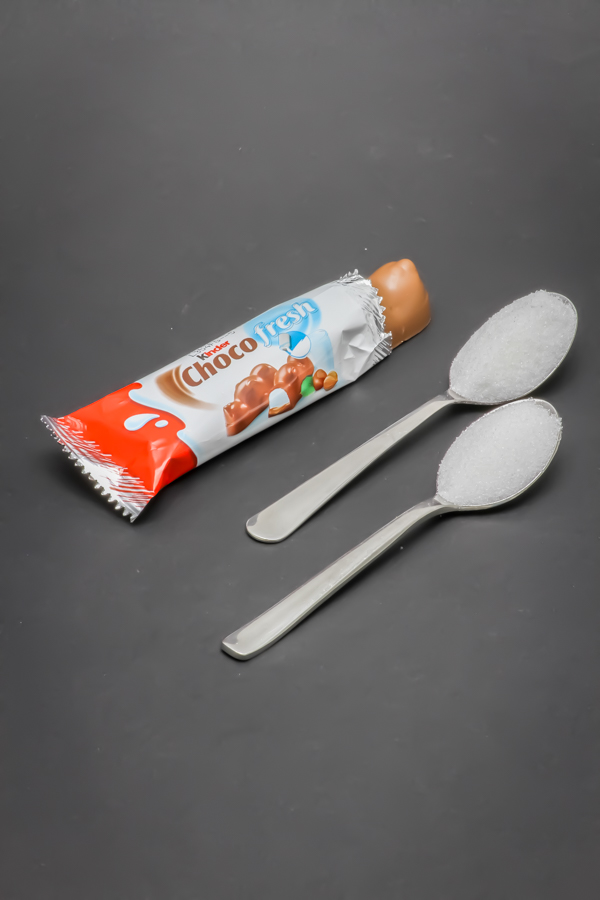 1 Kinder Chocofresh contient 1,7 cuil. à café de sucre soit 8,3g