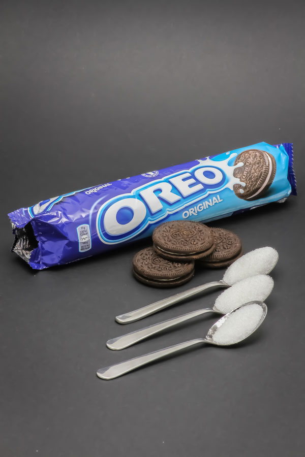 3 Oreo contiennent 2,5 cuil. à café de sucre