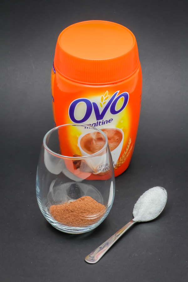 10g d'Ovomaltine contiennent 1 cuil. à café de sucre