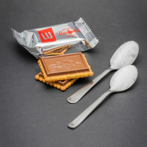 1 sachet de 2 Petit Ecolier de Lu contient 2 cuillères à café de sucre