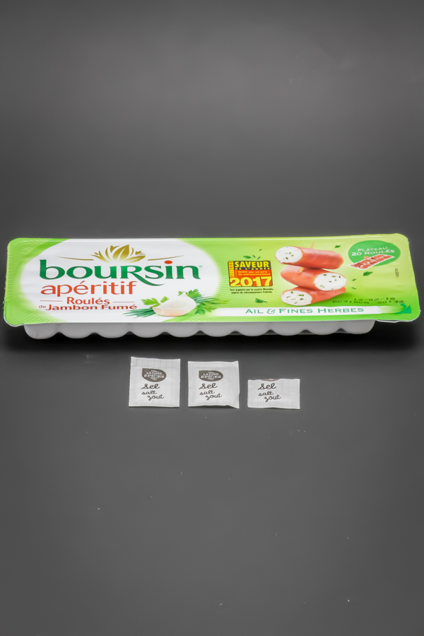 1 barquette de roulés jambon fumé Boursin Apéritif contient 2,62 dosettes de sel soit 2,1g