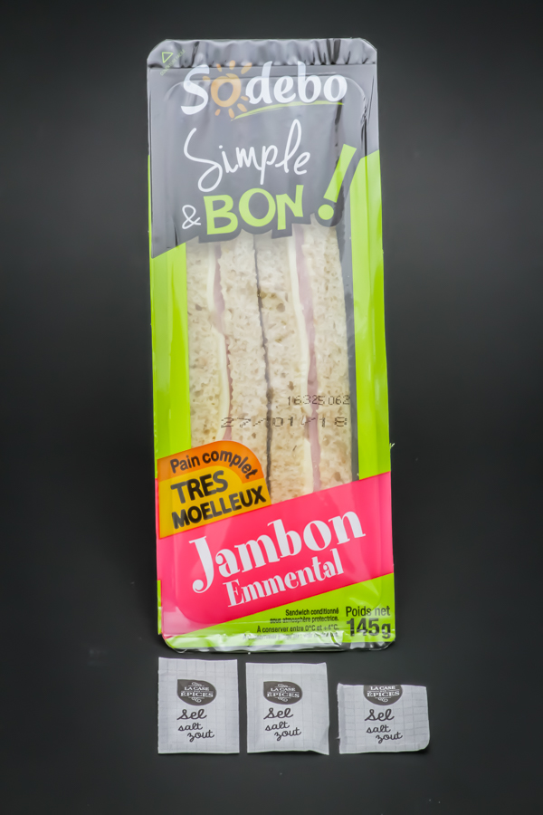 2 sandwiches triangles jambon emmental Sodebo contiennent 2,71 dosettes de sel soit 2,17g