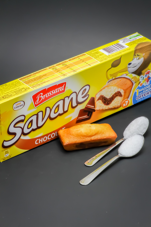 1 Savane chocolat de Brossard contient 1,5 cuil. à café de sucre soit 7,3g