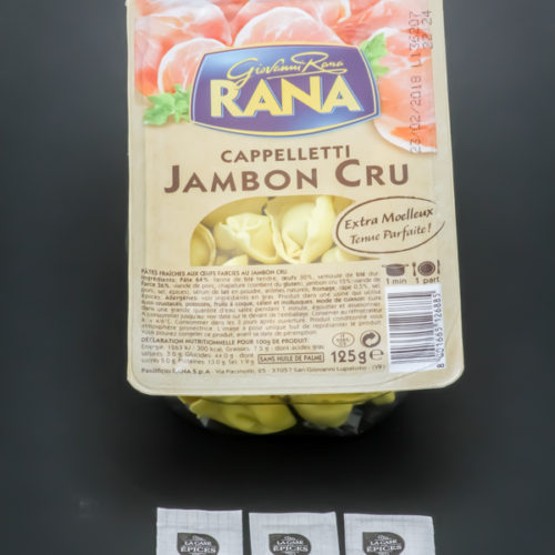 1 portion de 125g de cappelletti jambon cru Giovanni Rana contient 3 dosettes de sel soit 2,4g