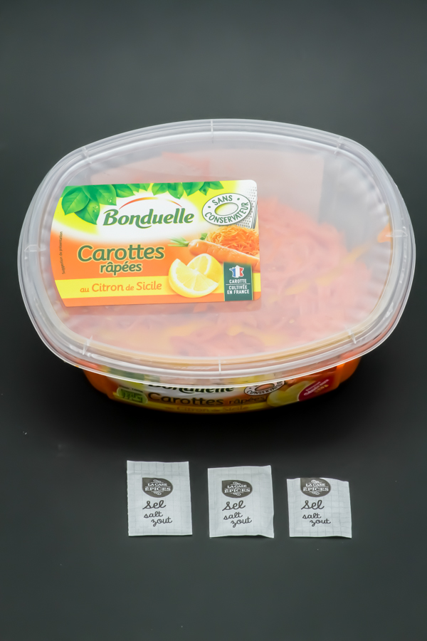 1 barquette de carottes râpées Bonduelle contient 2,8 dosettes de sel soit 2,24g