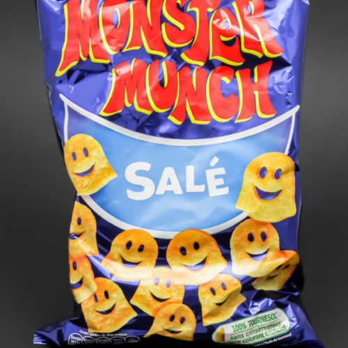 1 sachet de Monster Munch de Vico contient 2,3 dosettes de sel soit 1,8g