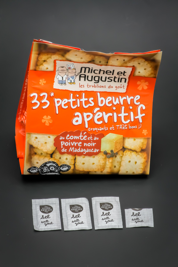 1 sachet de petits beurre apéritif Michel et Augustin contient 3,6 dosettes de sel soit 2,9g