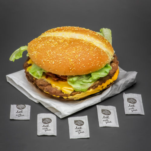 1 Double Steakhouse Burger King contient 4,75 dosettes de sel soit 3,8g