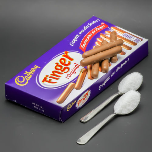 5 Finger de Cadbury Original contiennent 2 cuil. à café de sucre soit 10g