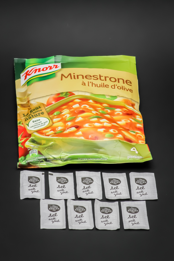 1 sachet de Minestrone Knorr (4 portions) contient 9 dosettes de sel soit 7,2g