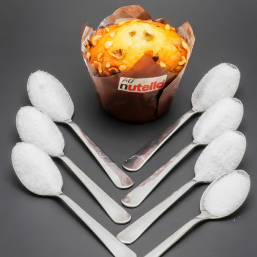 1 Muffin Nutella au coeur fondant KFC contient 6,4 cuil. à café de sucre soit 32g