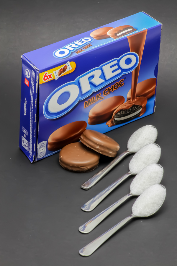 2 Oreo Milk Choc contiennent 3,9 cuil. à café de sucre soit 19,5g