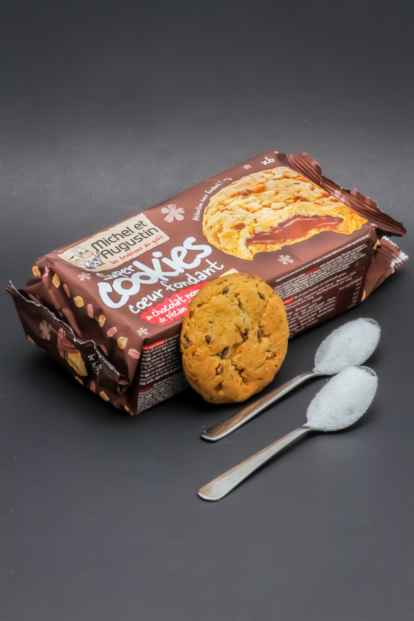 1 Super Cookie Michel et Augustin contient 2,1 cuil. à café de sucre soit 10,5g