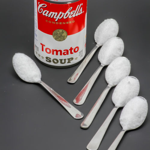 1 boite de Tomato Soup Campbell's contient 6,1 cuil. à café de sucre soit 30,5g