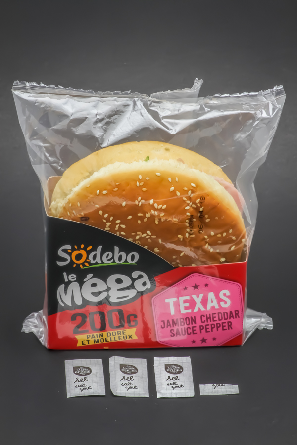 Le Méga Texas Sodebo contient 3,1 dosettes de sel soit 2,5g