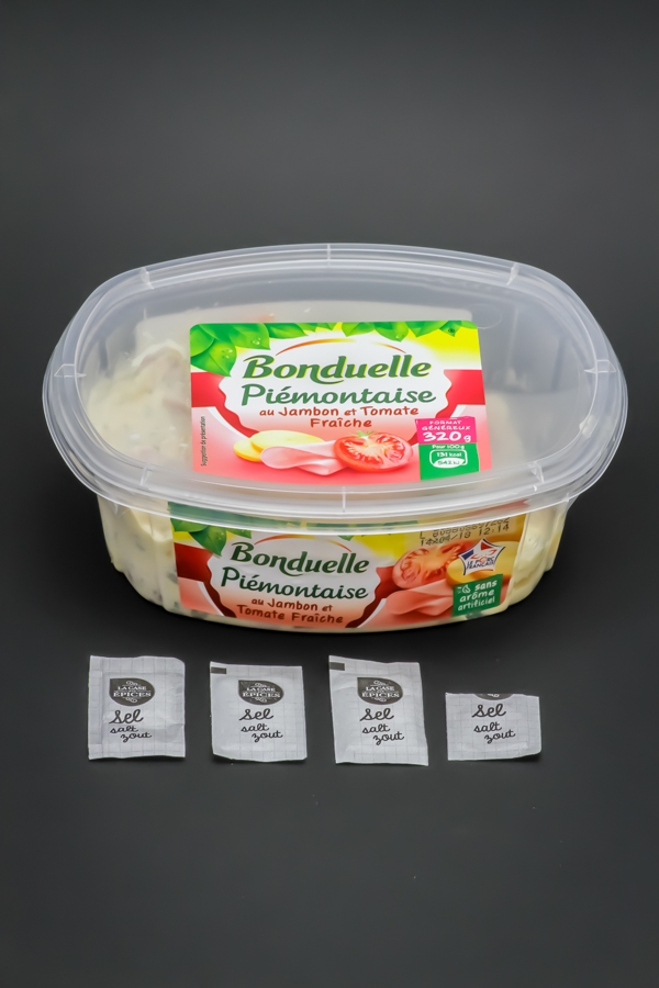 1 barquette de Piémontaise au jambon Bonduelle contient 3,6 dosettes de sel soit 2,88g