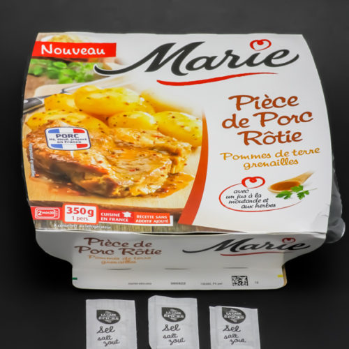1 barquette de pièce de porc rôtie Marie contient 2,9 dosettes de sel soit 2,3g