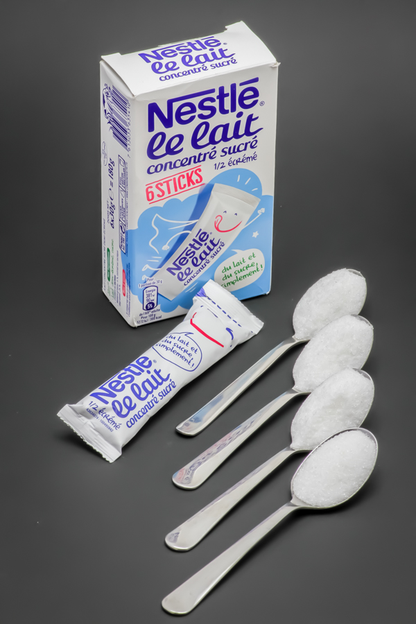 1 stick de lait concentré sucré Nestlé contient 3,4 cuil. à café de sucre soit 17,1g