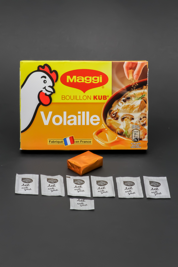 1 bouillon Kub de volaille Maggi contient 6,5 dosettes de sel soit 5,2g