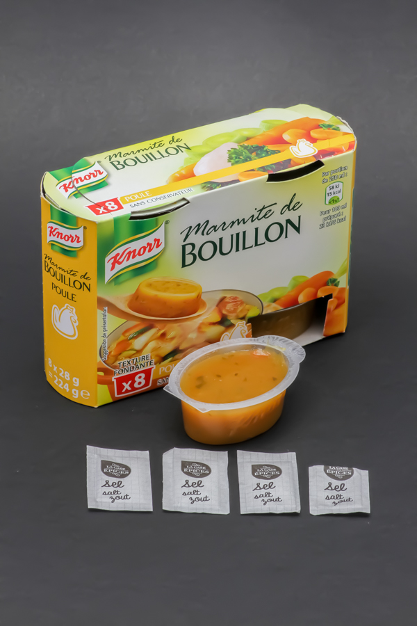 1 marmite de bouillon de poule Knorr contient 3,75 dosettes de sel soit 3g