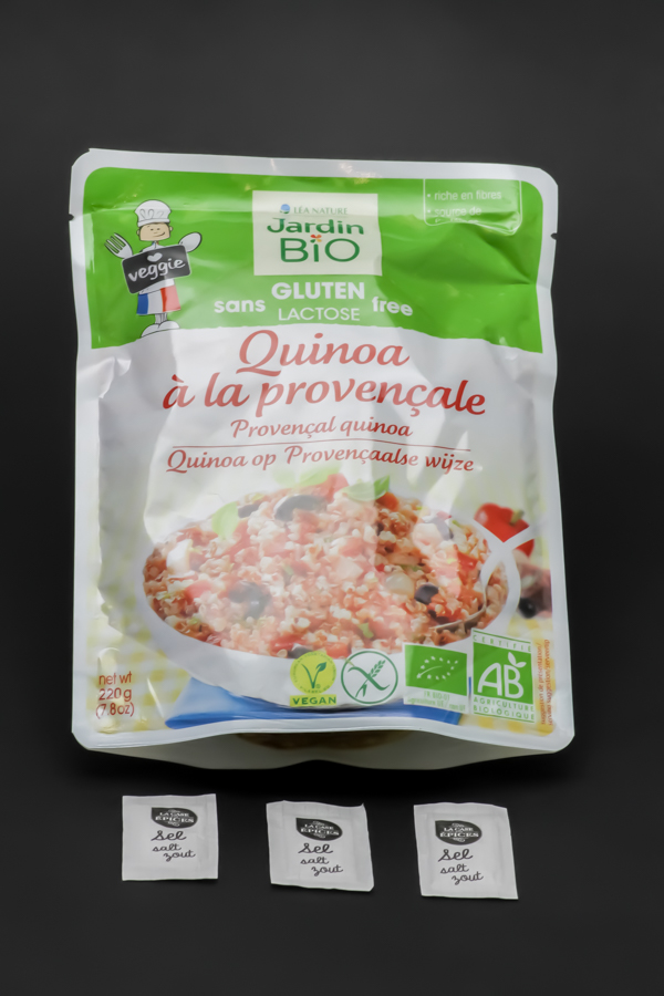 1 sachet de quinoa à la provençale Léa Nature Jardin Bio contient 3 dosettes de sel soit 2,4g